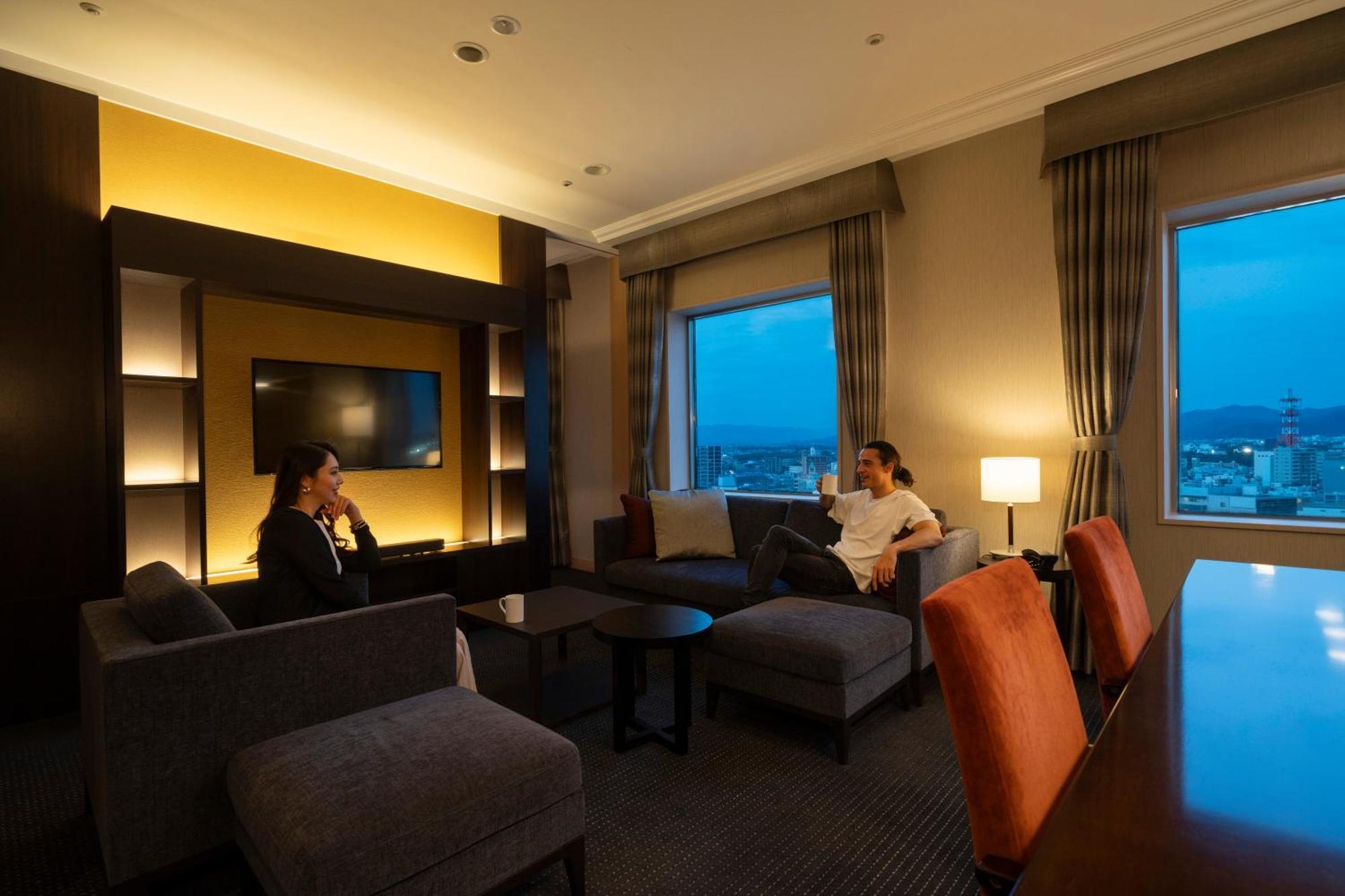Hotel Associa Toyohashi Exterior foto Club Lounge at the hotel
