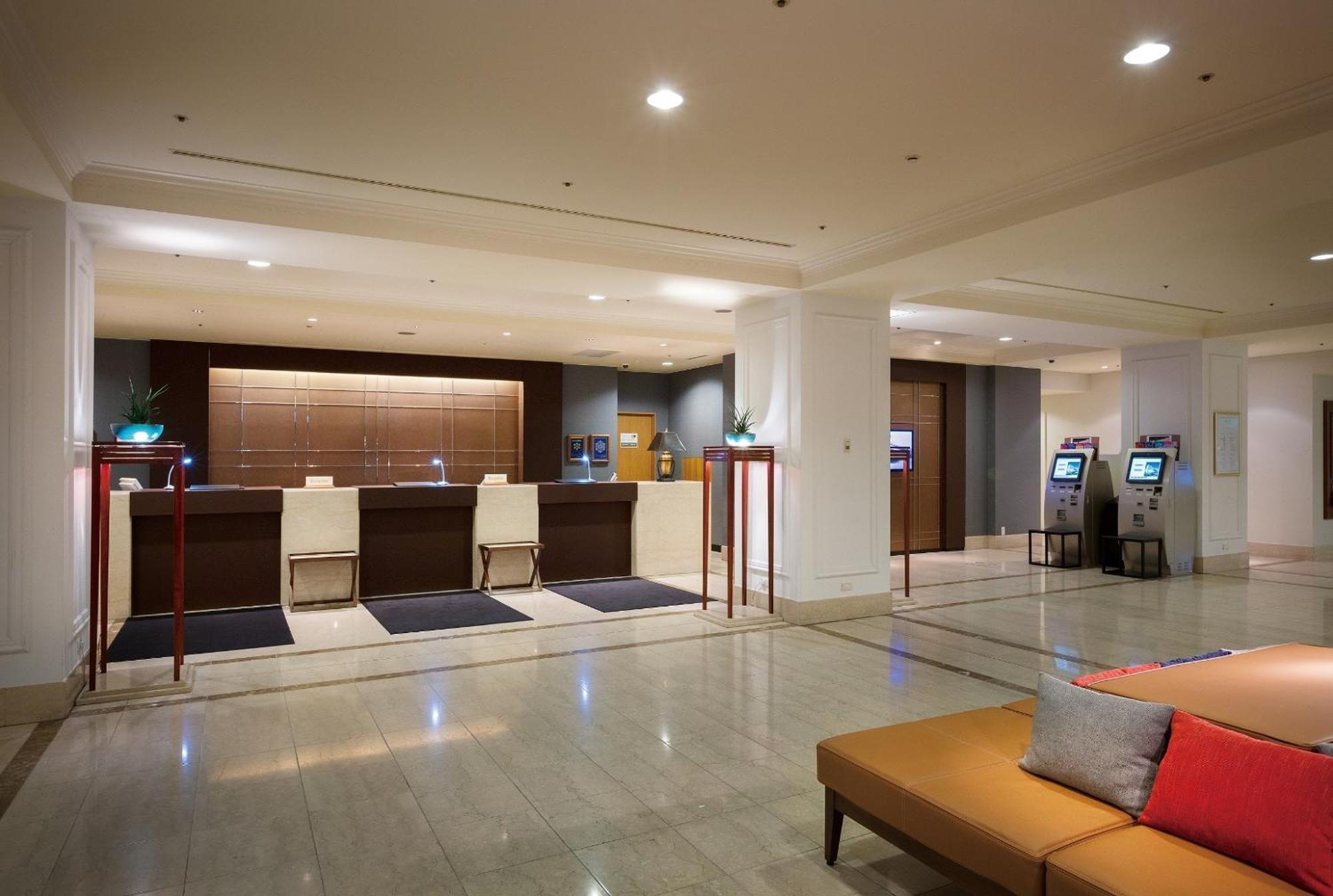 Hotel Associa Toyohashi Exterior foto The lobby of the hotel
